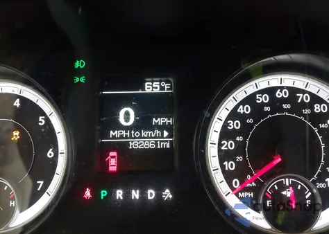 2014 Ram 1500 Express z USA, uszkodzony, nr VIN 1C6RR7FT0ES215646